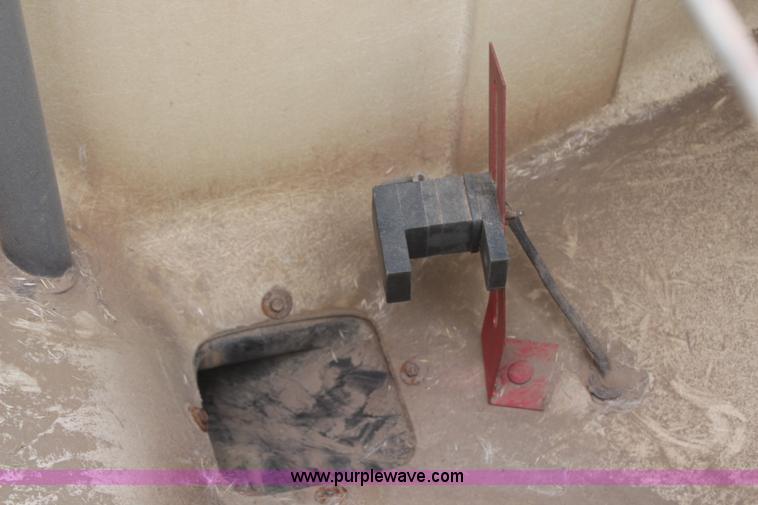 image for item H6110 International Cyclo Air 800 planter