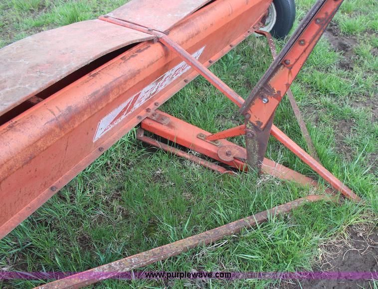 image for item H6121 Ezee Flow 100F seeder