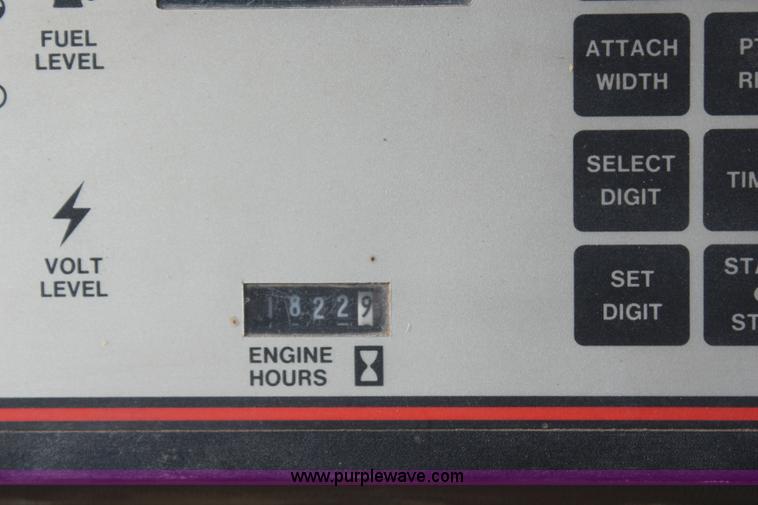 image for item H6126 1986 Case IH 1896 tractor