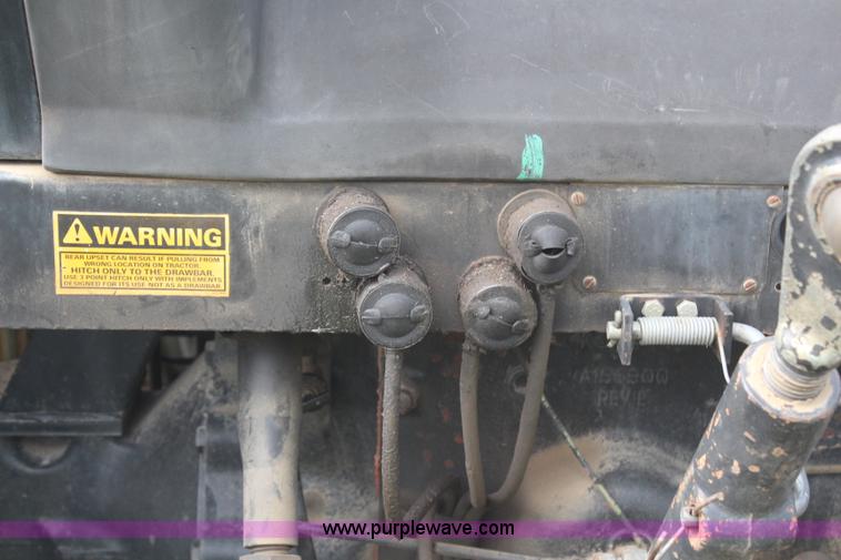 image for item H6126 1986 Case IH 1896 tractor