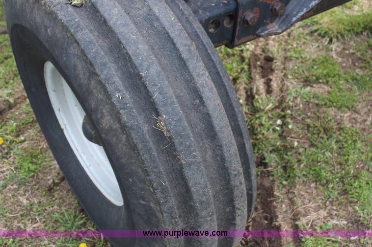 image for item H6126 1986 Case IH 1896 tractor