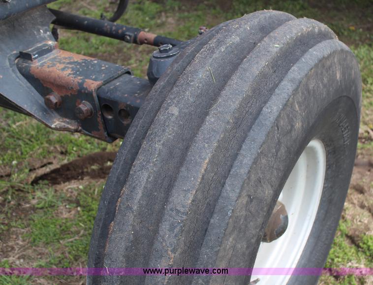 image for item H6126 1986 Case IH 1896 tractor