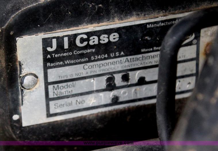 image for item H6126 1986 Case IH 1896 tractor