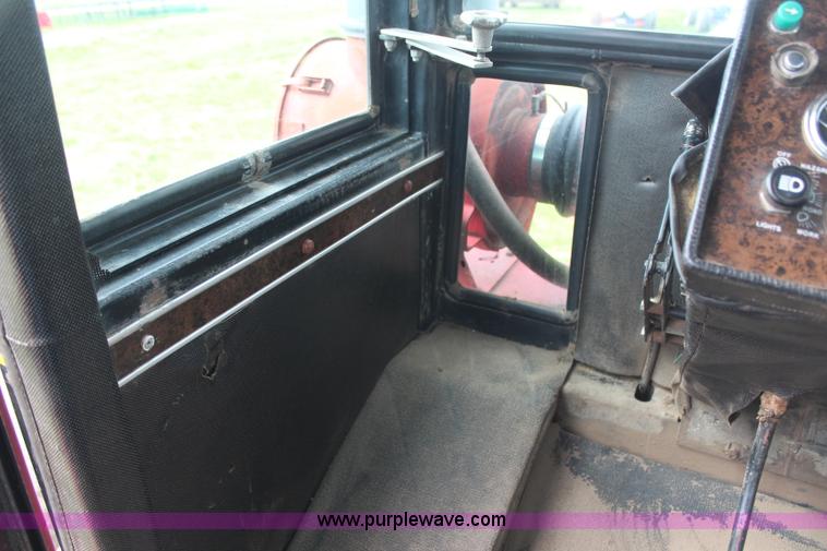 image for item H6134 1978 Versatile 875 4WD tractor