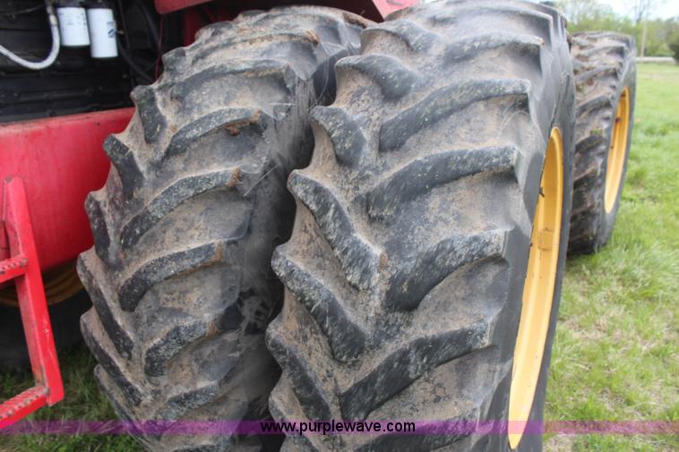 image for item H6134 1978 Versatile 875 4WD tractor