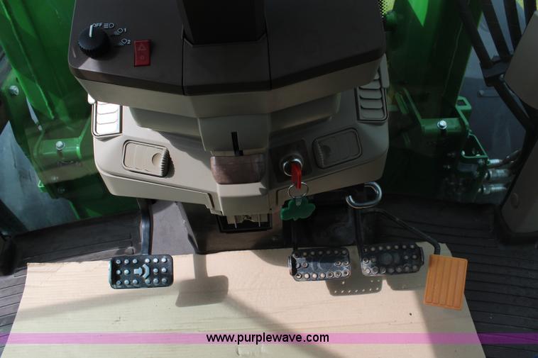 image for item H6135 2004 John Deere 7420 MFWD tractor