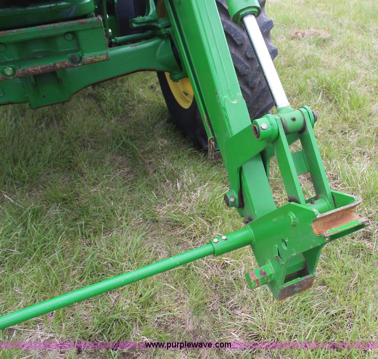 image for item H6135 2004 John Deere 7420 MFWD tractor
