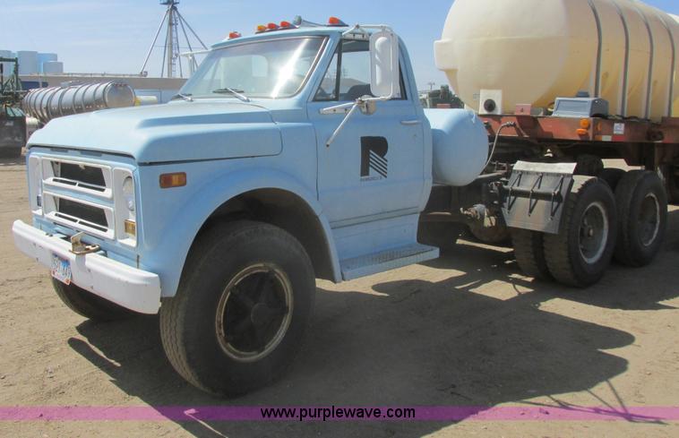 image for item I2723 1968 Chevrolet semi truck