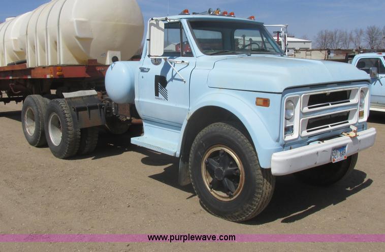 image for item I2723 1968 Chevrolet semi truck