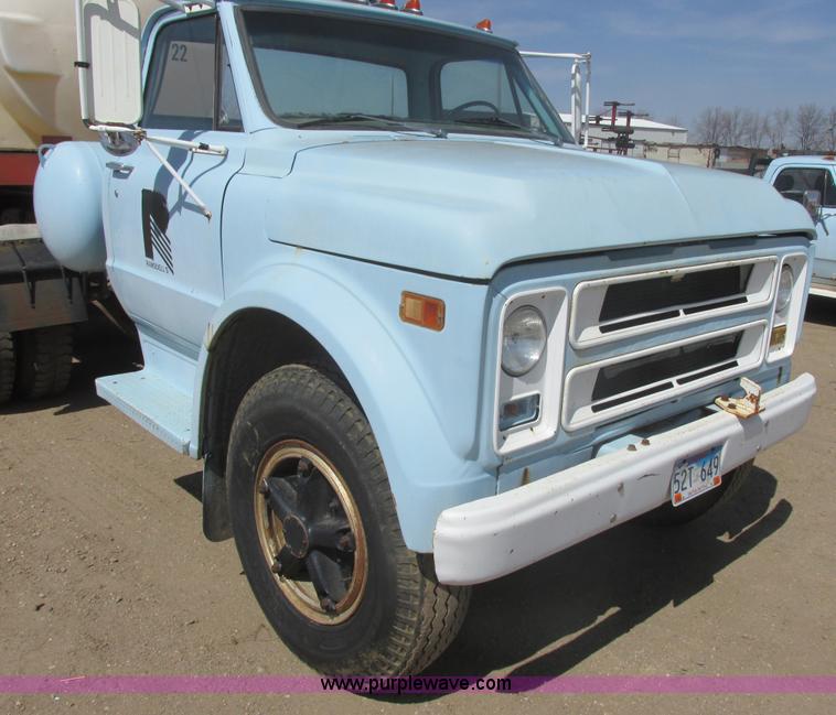 image for item I2723 1968 Chevrolet semi truck