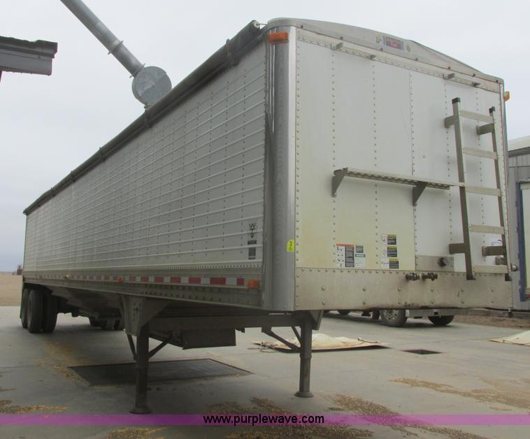 image for item I2732 2005 Wilson DWH-500 hopper bottom trailer