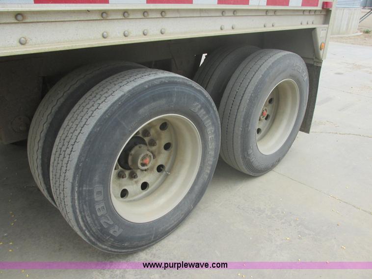 image for item I2732 2005 Wilson DWH-500 hopper bottom trailer