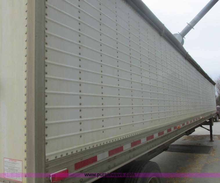 image for item I2732 2005 Wilson DWH-500 hopper bottom trailer