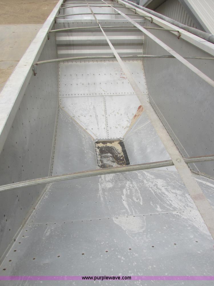 image for item I2732 2005 Wilson DWH-500 hopper bottom trailer