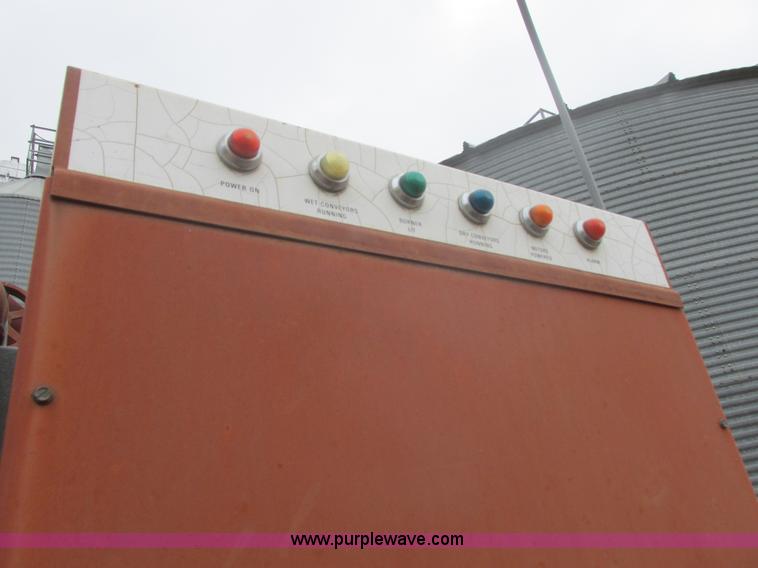 image for item I2733 Superb Energy Miser SA1200C continuous flow grain dryer