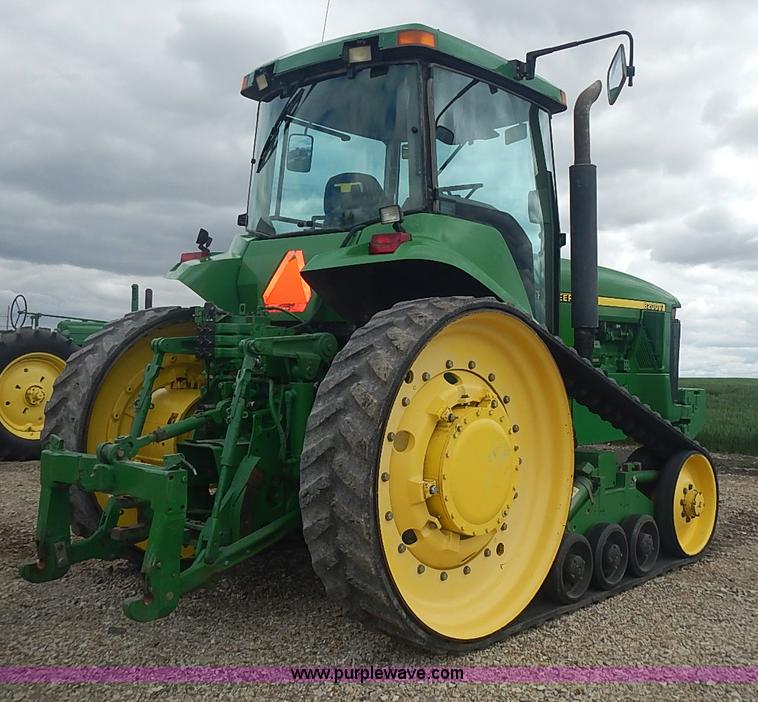 image for item I3664 1997 John Deere 8200T tractor