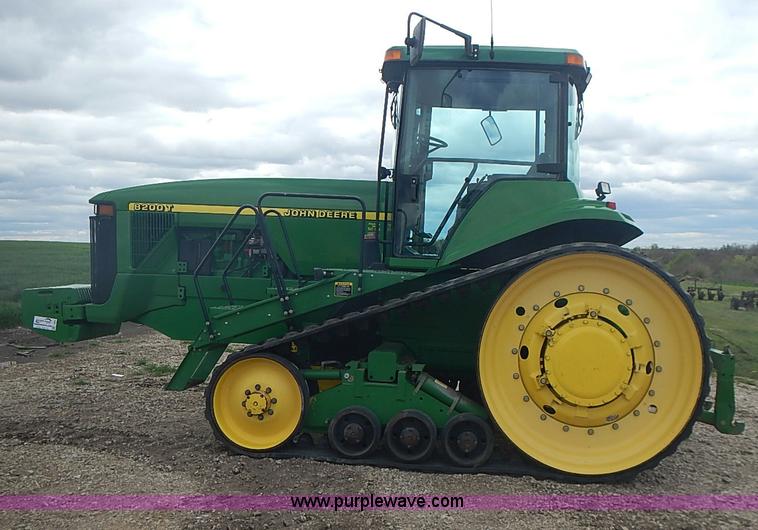 image for item I3664 1997 John Deere 8200T tractor