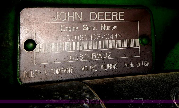 image for item I3664 1997 John Deere 8200T tractor