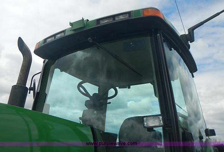 image for item I3664 1997 John Deere 8200T tractor