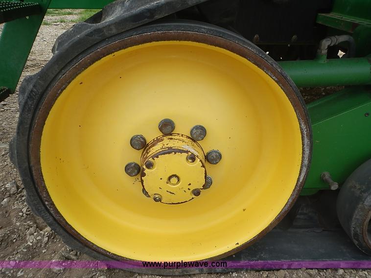 image for item I3664 1997 John Deere 8200T tractor