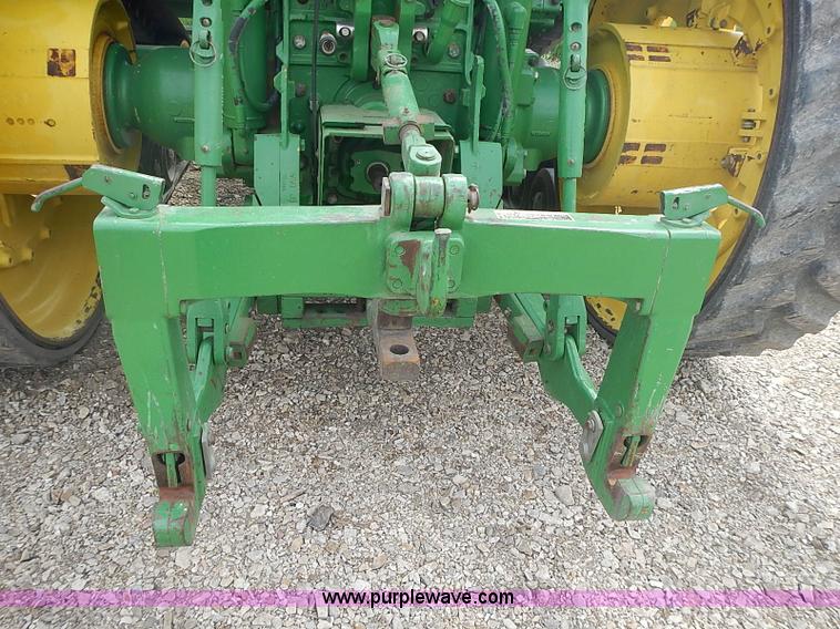 image for item I3664 1997 John Deere 8200T tractor