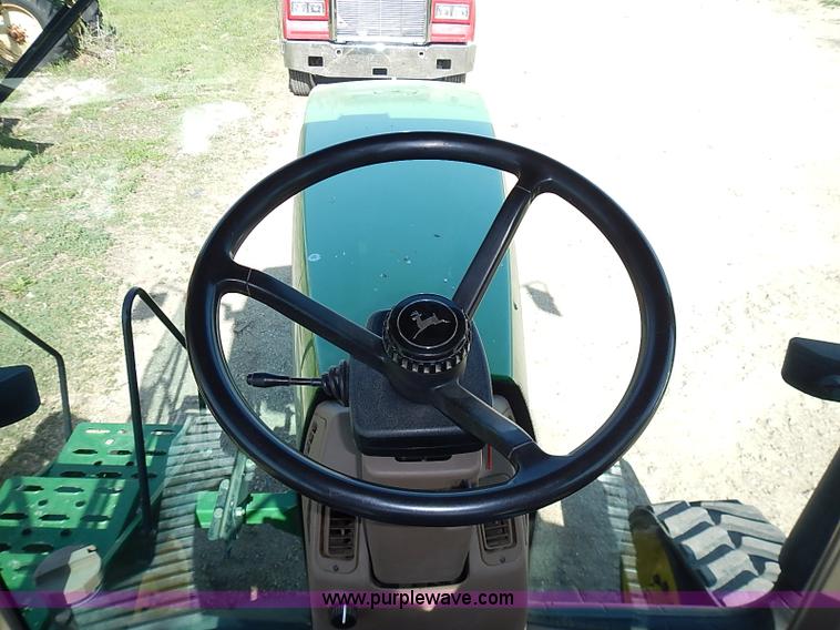 image for item I3664 1997 John Deere 8200T tractor