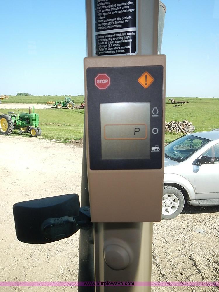 image for item I3664 1997 John Deere 8200T tractor