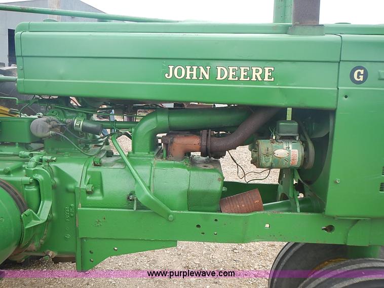 image for item I3665 1947 John Deere G tractor