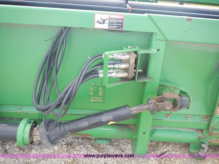 image for item I3671 2004 John Deere 630F Hydraflex platform head