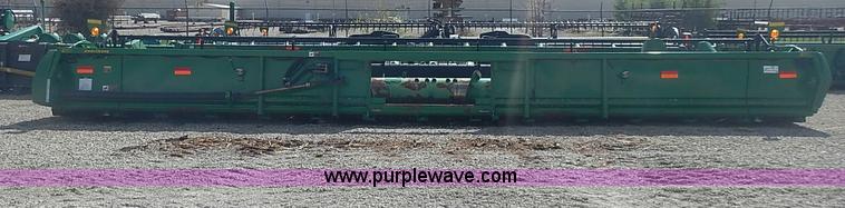 image for item I3679 2006 John Deere 635F Hydraflex platform head