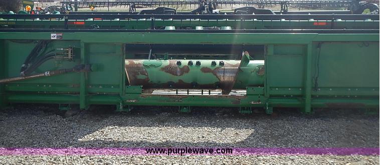 image for item I3679 2006 John Deere 635F Hydraflex platform head