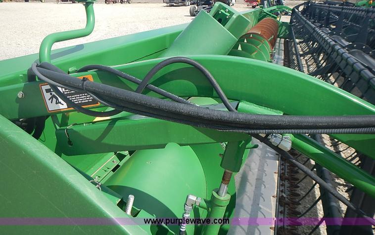 image for item I3679 2006 John Deere 635F Hydraflex platform head