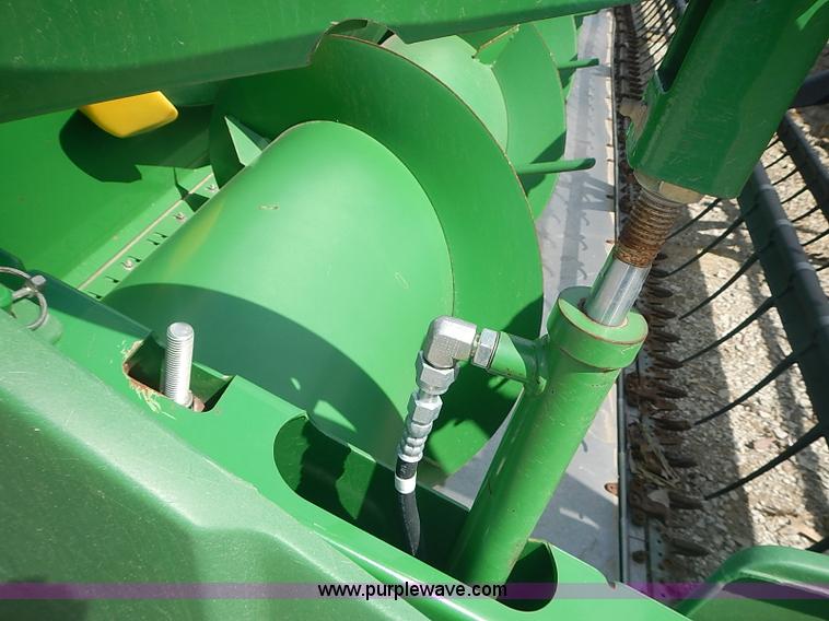 image for item I3679 2006 John Deere 635F Hydraflex platform head