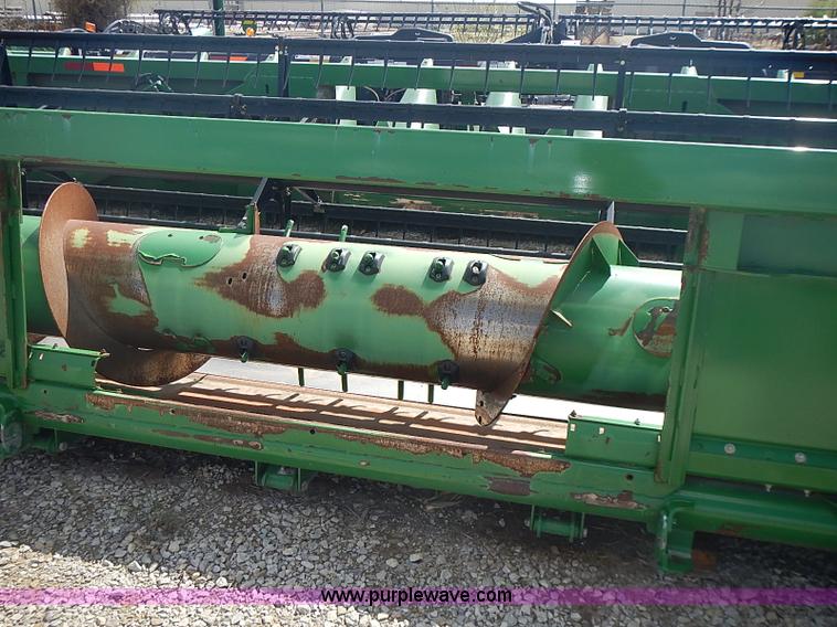 image for item I3679 2006 John Deere 635F Hydraflex platform head