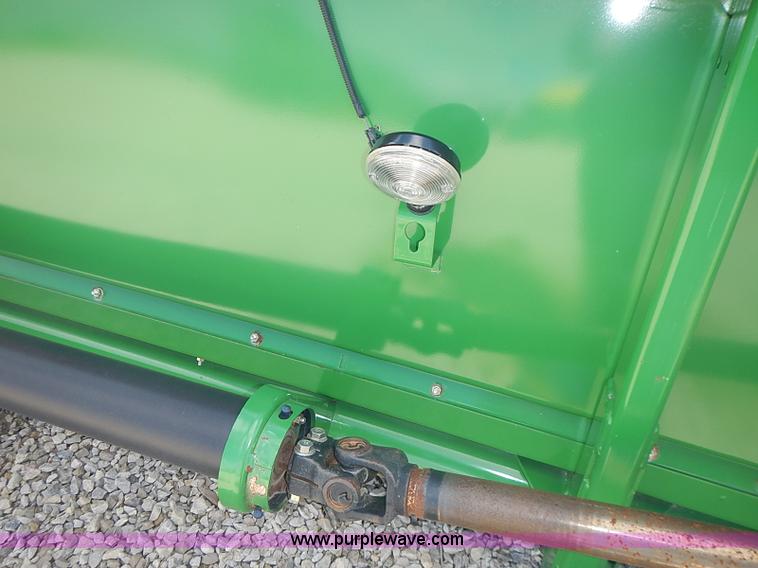 image for item I3679 2006 John Deere 635F Hydraflex platform head