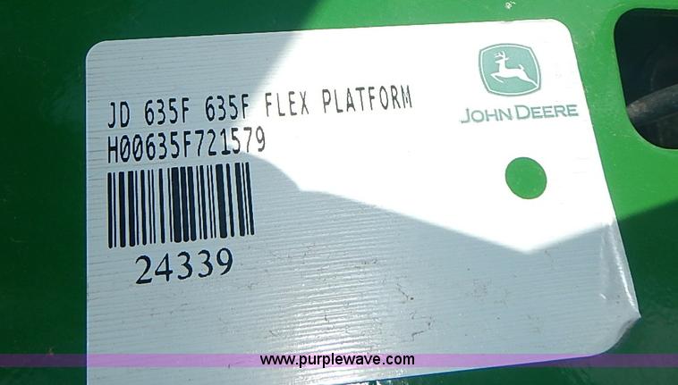image for item I3679 2006 John Deere 635F Hydraflex platform head