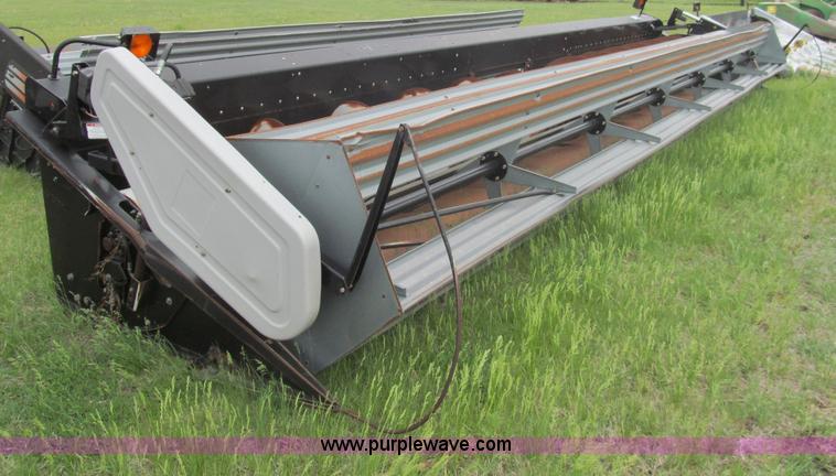 image for item I7033 2005 Gleaner 7000-30 rigid platform head