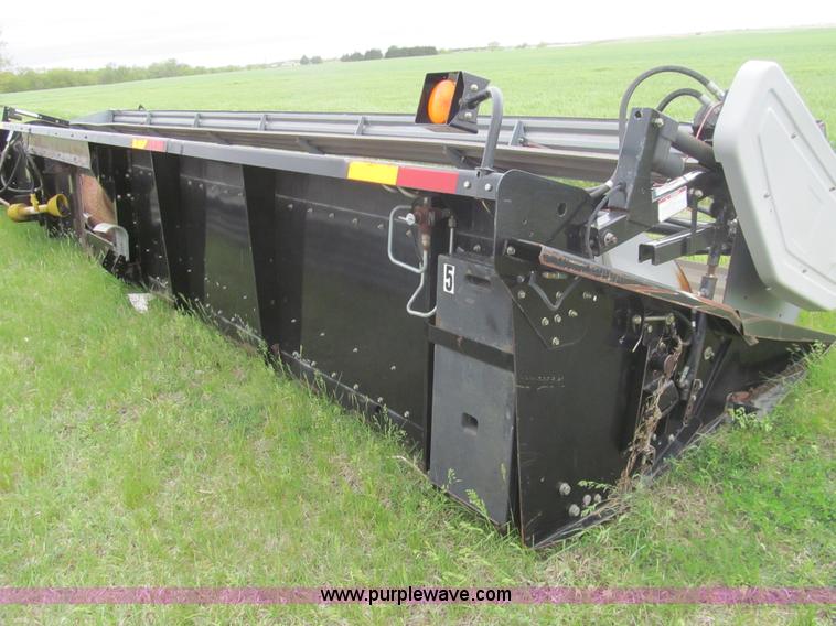 image for item I7033 2005 Gleaner 7000-30 rigid platform head