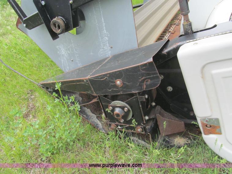 image for item I7033 2005 Gleaner 7000-30 rigid platform head