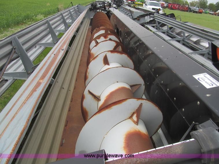 image for item I7033 2005 Gleaner 7000-30 rigid platform head