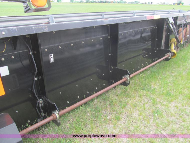 image for item I7033 2005 Gleaner 7000-30 rigid platform head