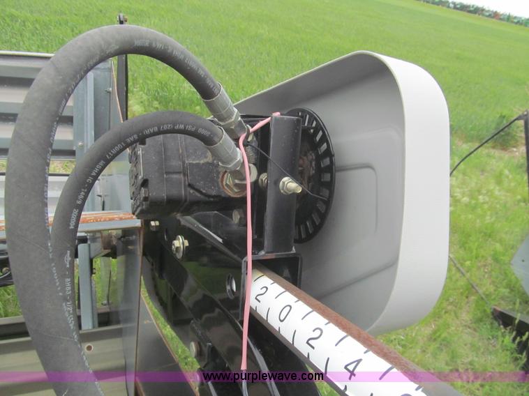 image for item I7033 2005 Gleaner 7000-30 rigid platform head