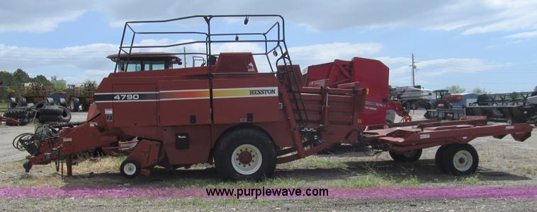 image for item I7037 2002 Hesston 4790 large square baler
