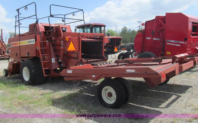 image for item I7037 2002 Hesston 4790 large square baler