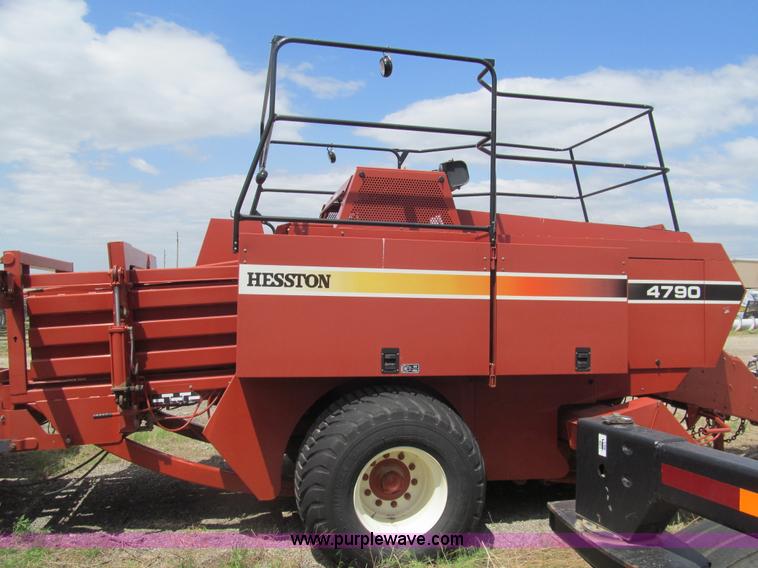 image for item I7037 2002 Hesston 4790 large square baler