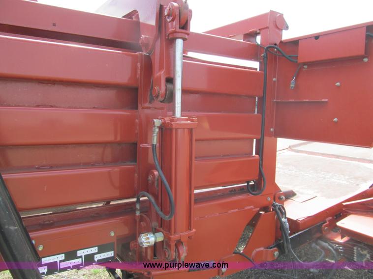 image for item I7037 2002 Hesston 4790 large square baler