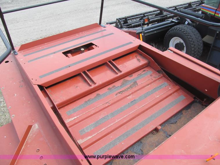 image for item I7037 2002 Hesston 4790 large square baler