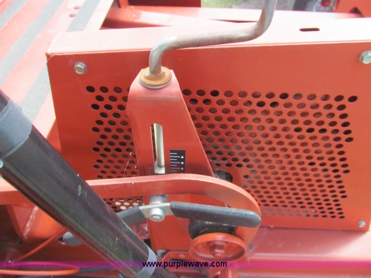 image for item I7037 2002 Hesston 4790 large square baler