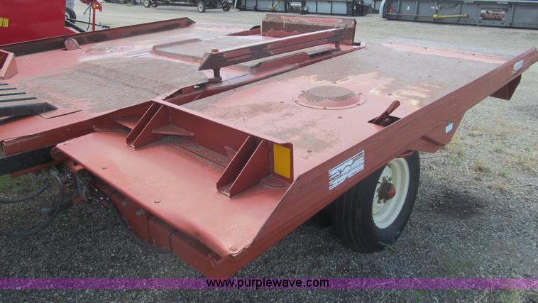 image for item I7037 2002 Hesston 4790 large square baler