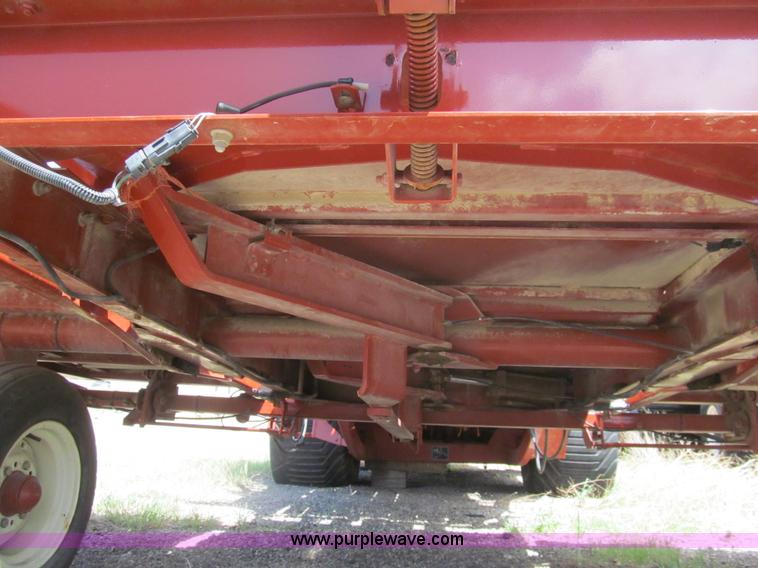 image for item I7037 2002 Hesston 4790 large square baler